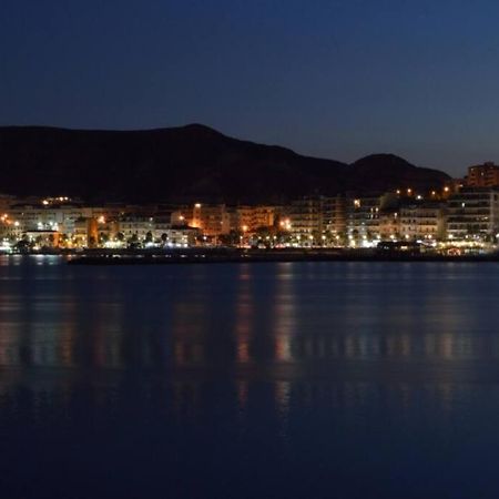 Comodo Appartamento A Crotone Exterior photo