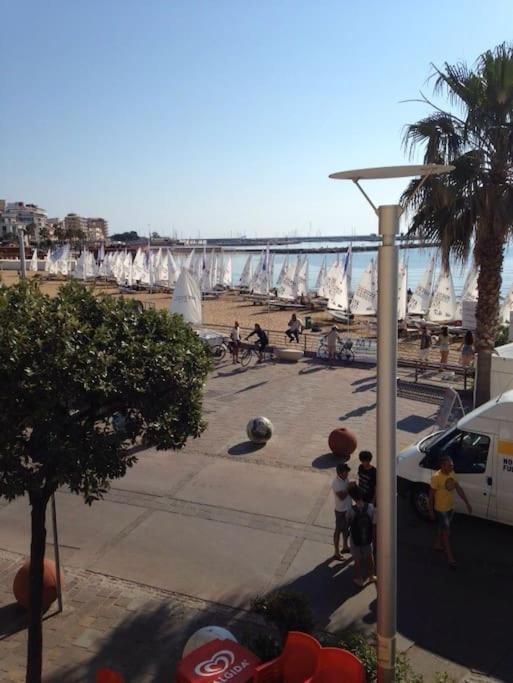 Comodo Appartamento A Crotone Exterior photo